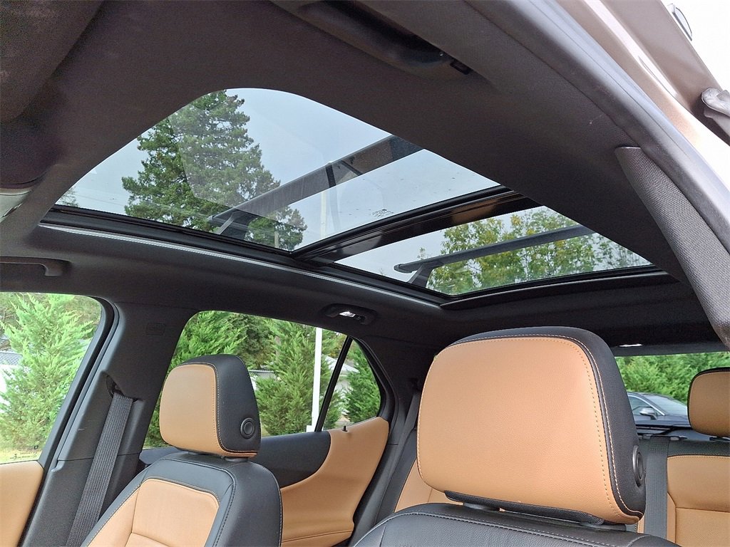 Used 2018 Chevrolet Equinox Premier image 15