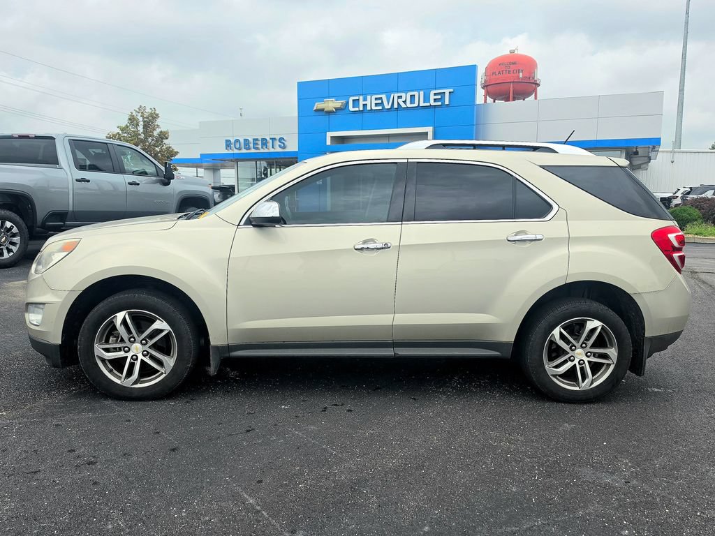 Used 2016 Chevrolet Equinox LTZ w/ Enhanced Convenience Package AWD/4WD image 3