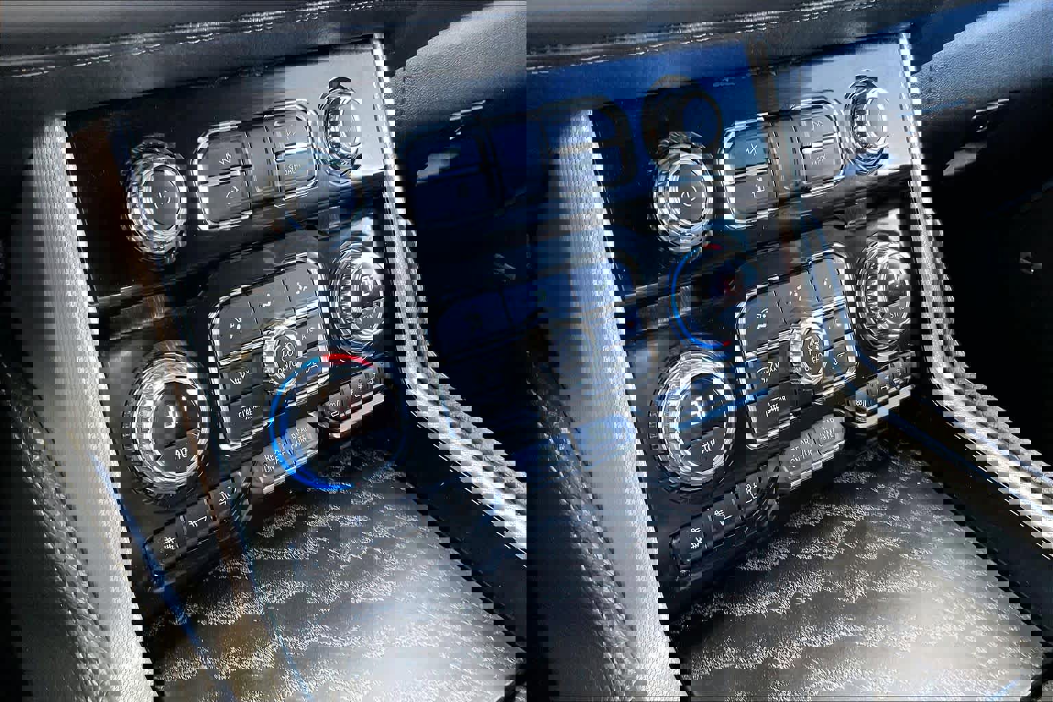 Certified 2023 GMC Yukon Denali image 30