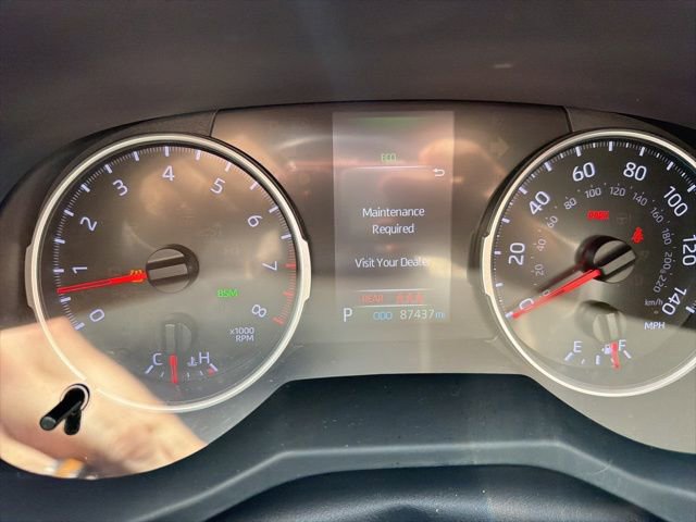 Used 2020 Toyota RAV4 XLE Premium image 20