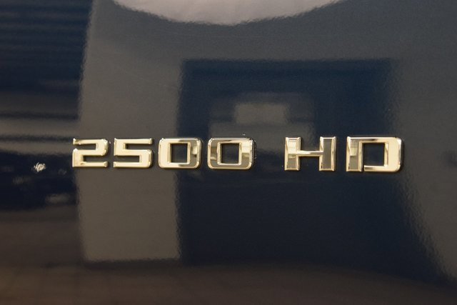 Used 2023 Chevrolet Silverado 2500 High Country w/ Z71 Off-Road Package image 19