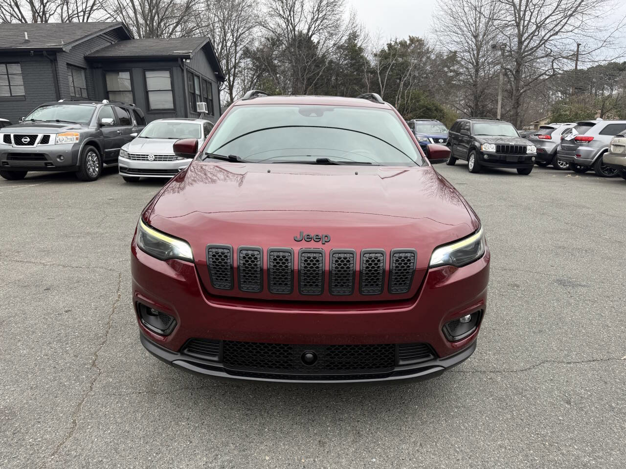Used 2021 Jeep Cherokee Latitude Plus image 3