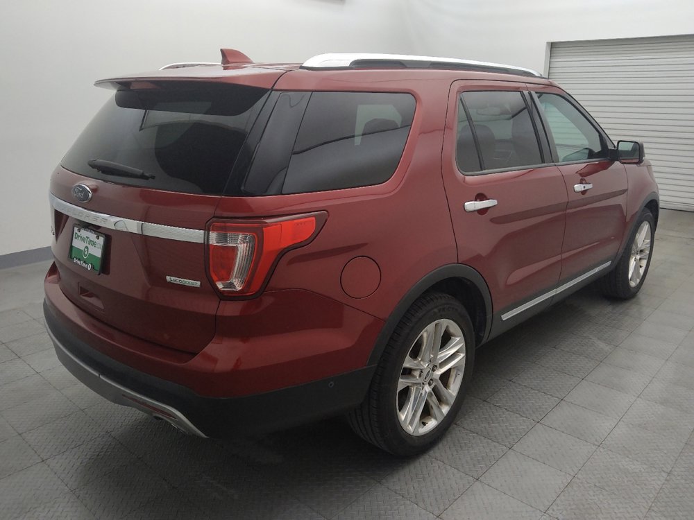 Used 2016 Ford Explorer Limited w/ Equipment Group 301A FWD image 9