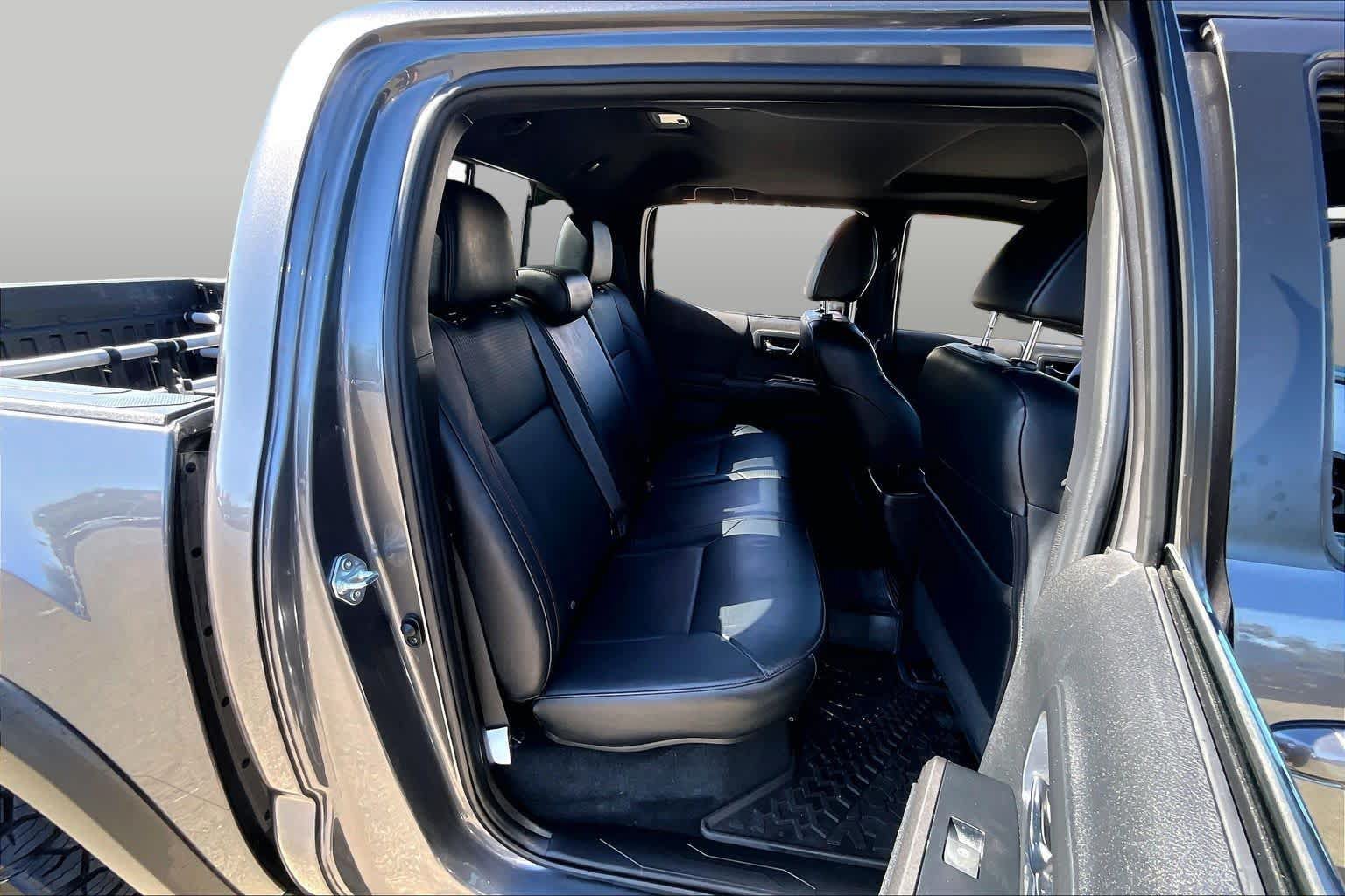 Certified 2022 Toyota Tacoma TRD Pro AWD/4WD image 19