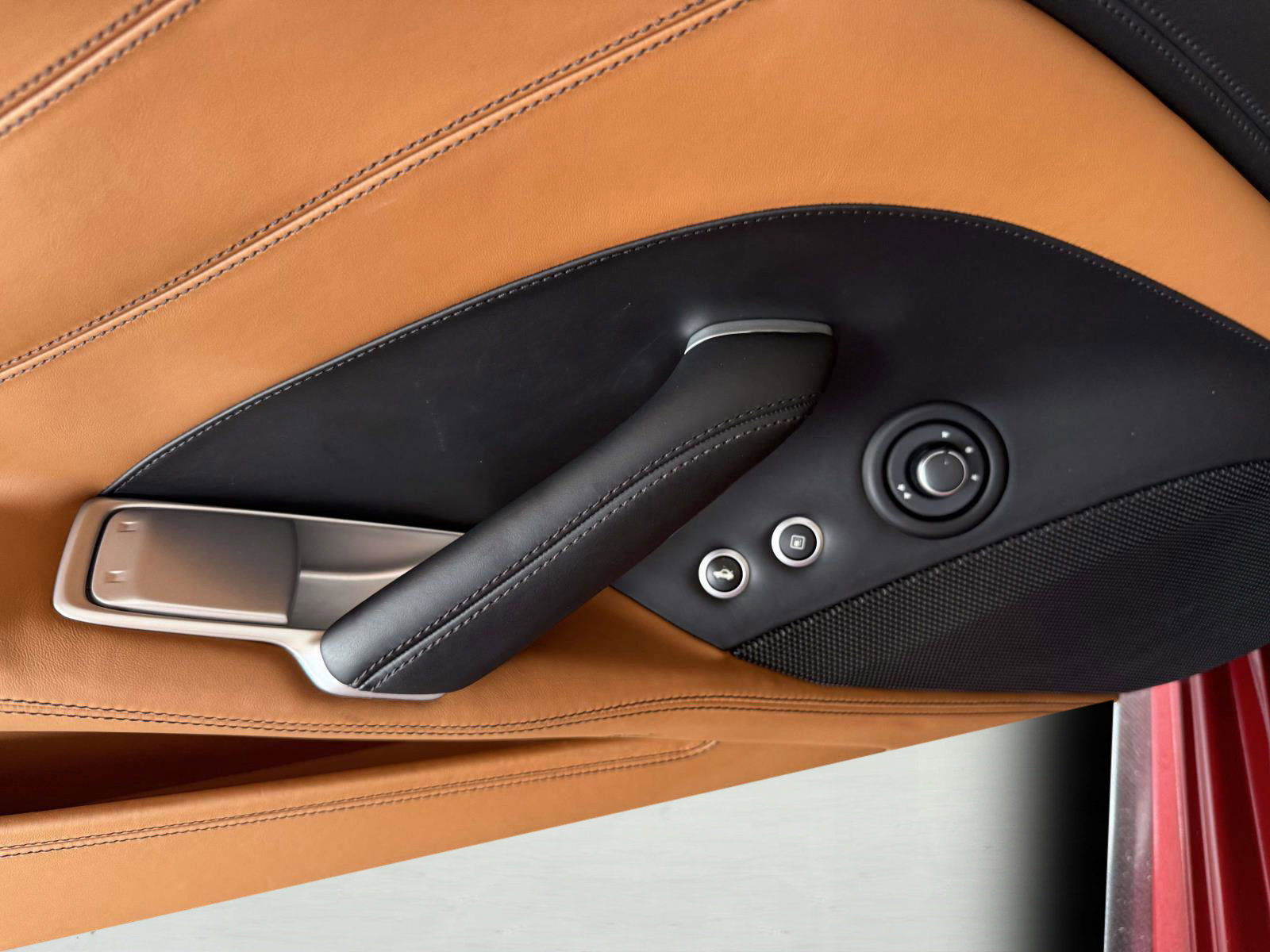 Used 2017 Ferrari California T image 36