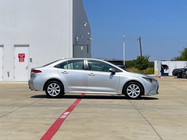 Used 2024 Toyota Corolla LE FWD image 9