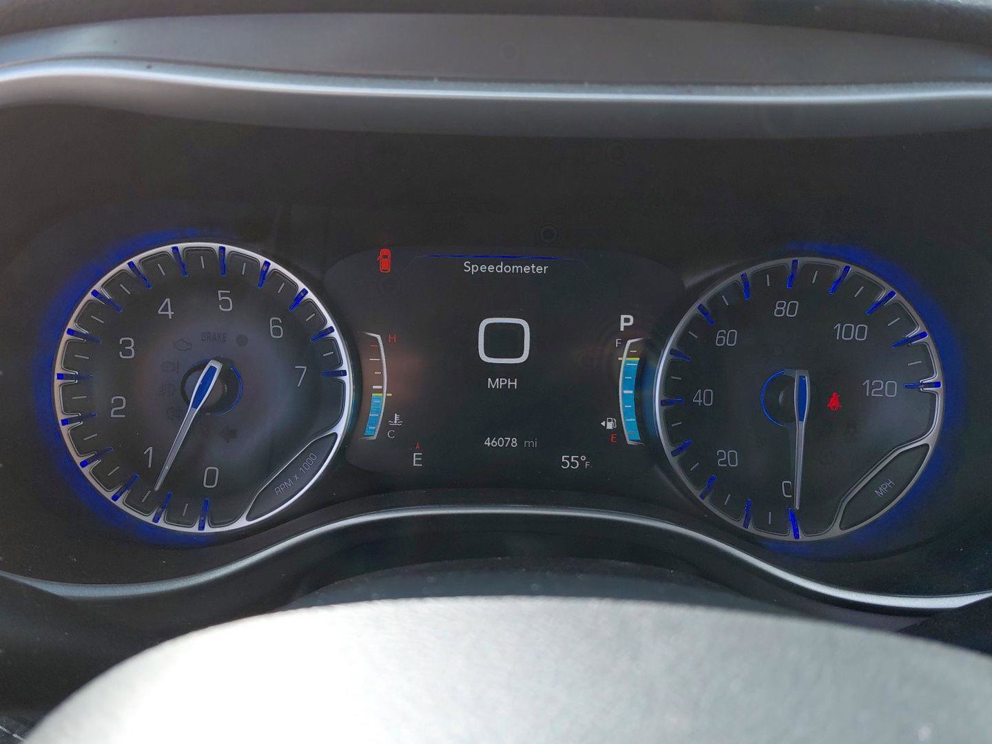 Used 2024 Chrysler Pacifica Touring-L AWD/4WD image 35