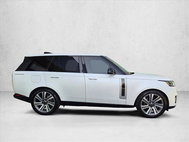 Certified 2025 Land Rover Range Rover SV AWD/4WD image 4
