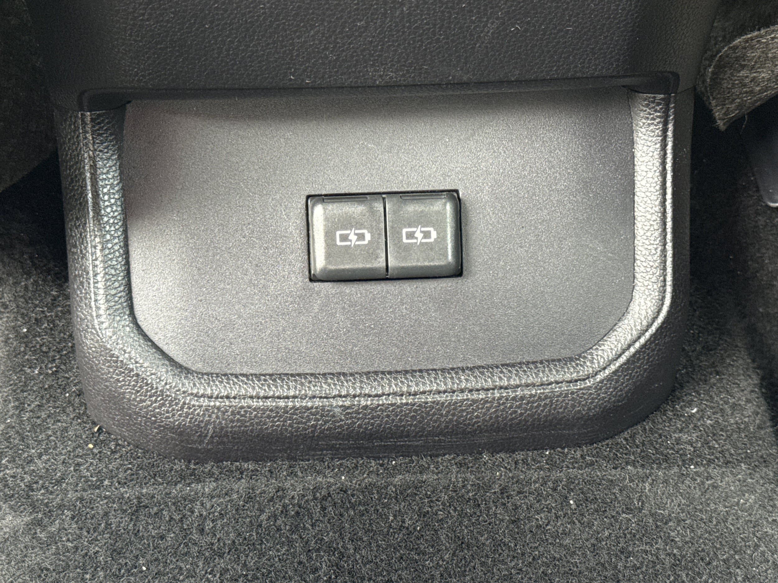 Certified 2025 Toyota Highlander XSE AWD/4WD image 22