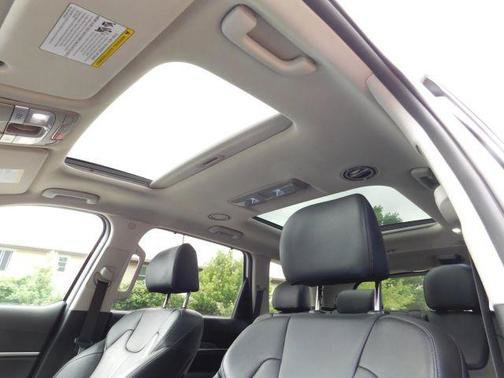 Used 2024 Kia Telluride SX AWD/4WD image 20
