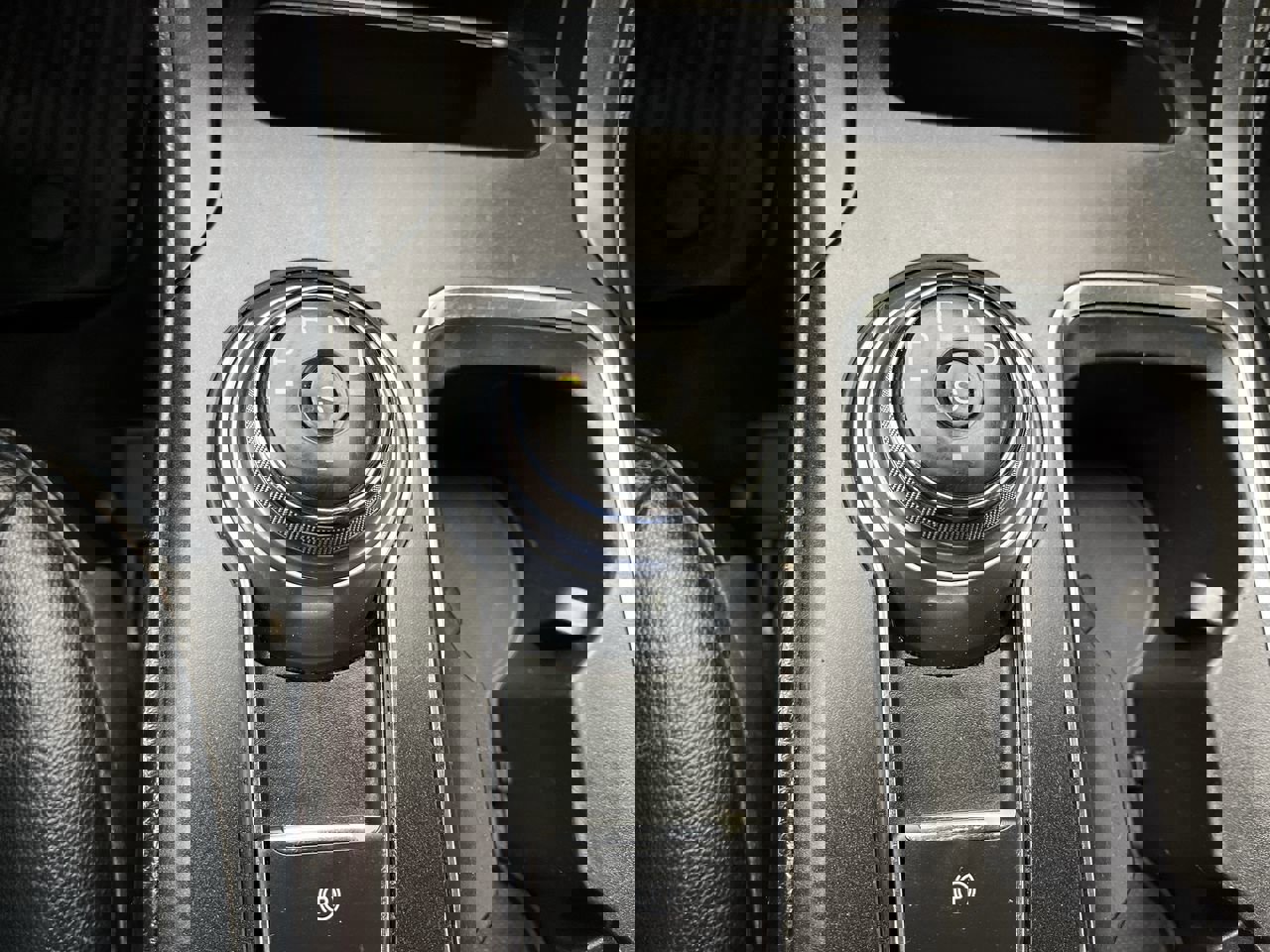 Used 2018 Ford Fusion SE w/ Equipment Group 201A FWD image 24