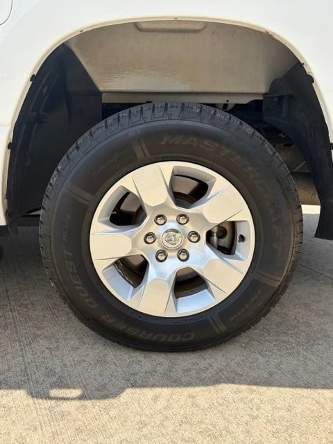 Used 2020 RAM 1500 Big Horn RWD image 10