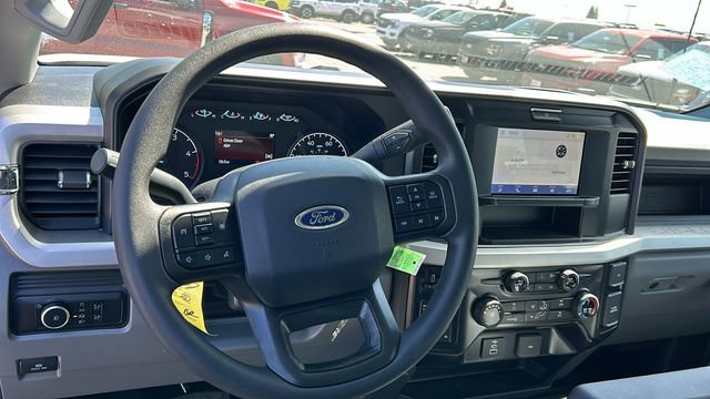 New 2025 Ford F550 4x4 SuperCab Super Duty image 15