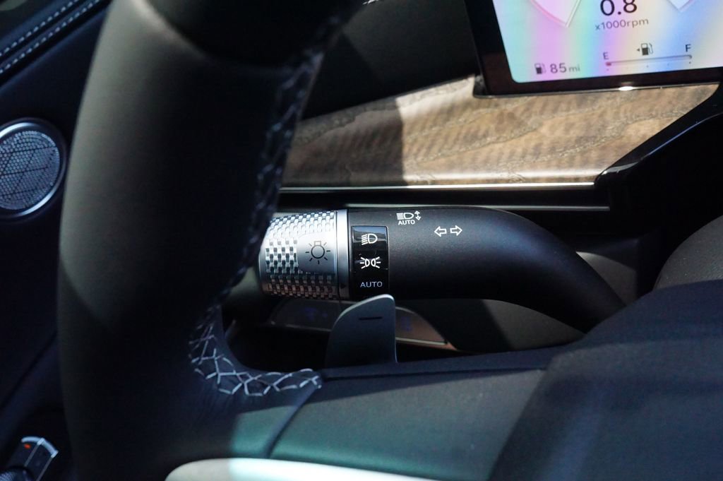 New 2025 Genesis GV80 2.5T Select image 12