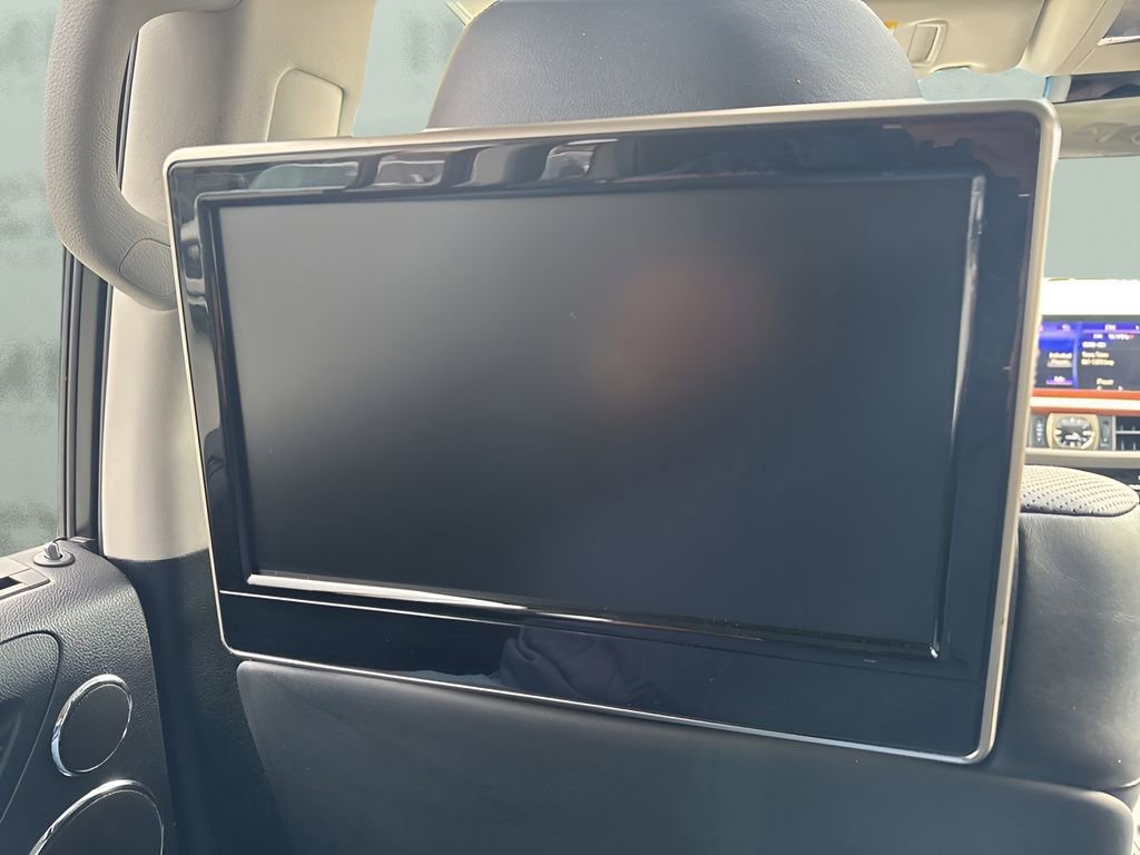 Used 2016 Lexus LX 570 4WD image 13