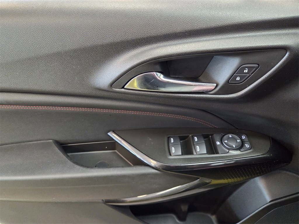 Certified 2024 Chevrolet Trax RS w/ Sunroof Package image 24