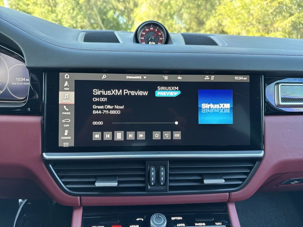 Used 2021 Porsche Cayenne Turbo image 20