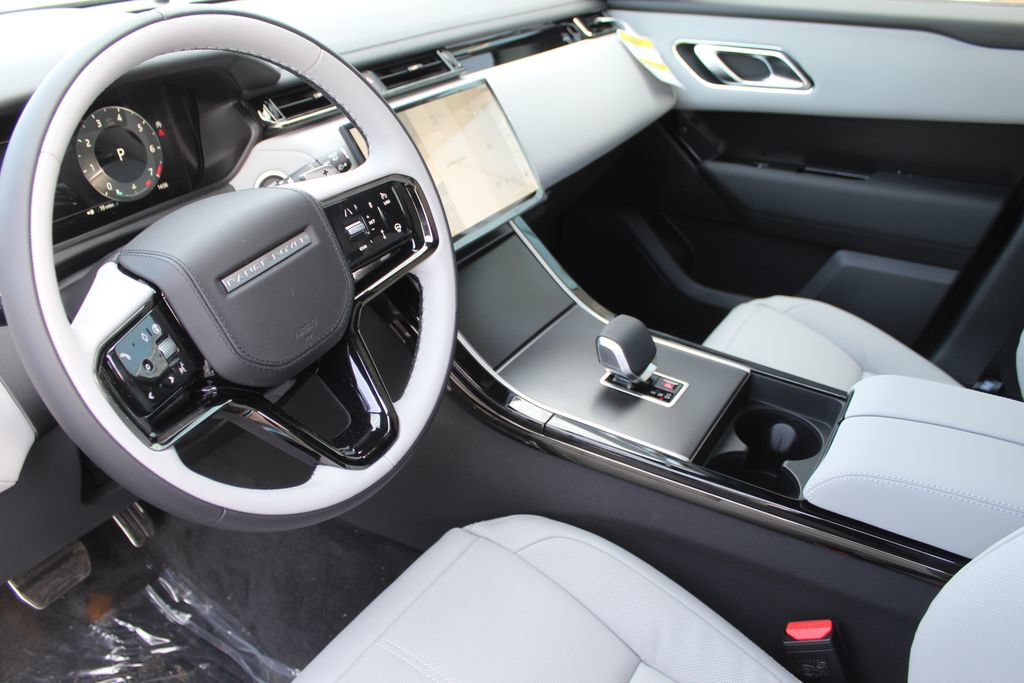 New 2026 Land Rover Range Rover Velar Dynamic SE AWD/4WD image 11