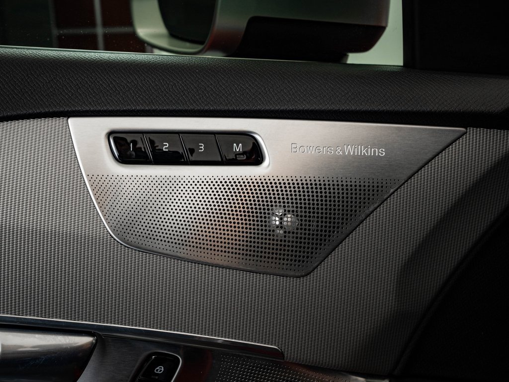 Used 2018 Volvo XC90 T5 R-Design w/ Convenience Package image 28