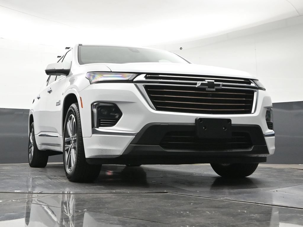 Used 2023 Chevrolet Traverse High Country w/ LPO, Floor Liner Package AWD/4WD image 30