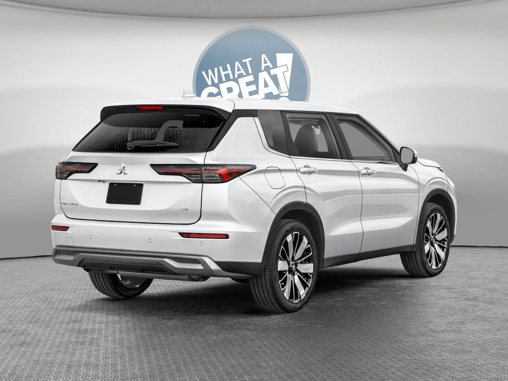 New 2026 Mitsubishi Outlander SE AWD/4WD image 2