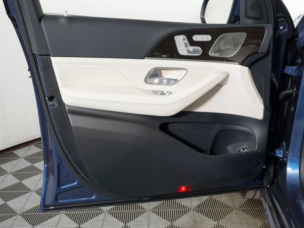 Certified 2026 Mercedes-Benz GLE 350 4MATIC image 11