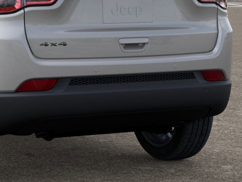 Used 2026 Jeep Compass Limited AWD/4WD image 13