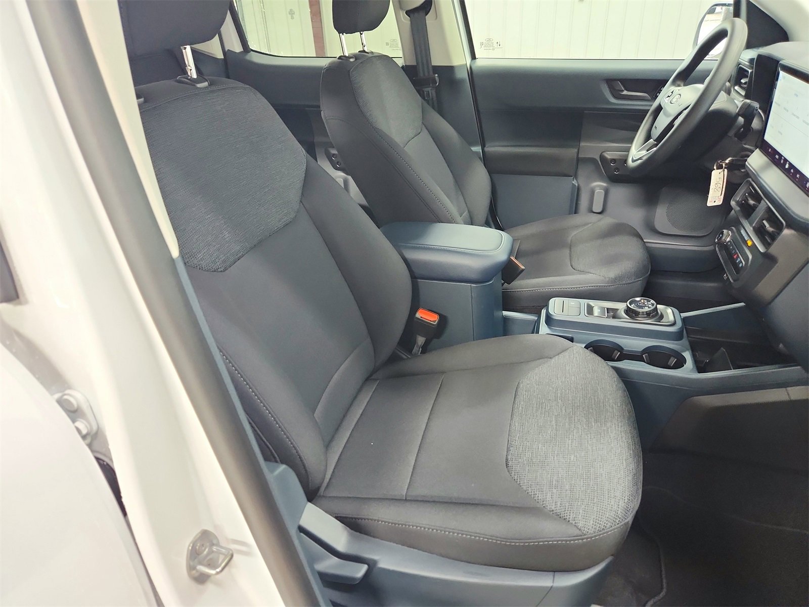 New 2025 Ford Maverick XL w/ Equipment Group 101A image 36