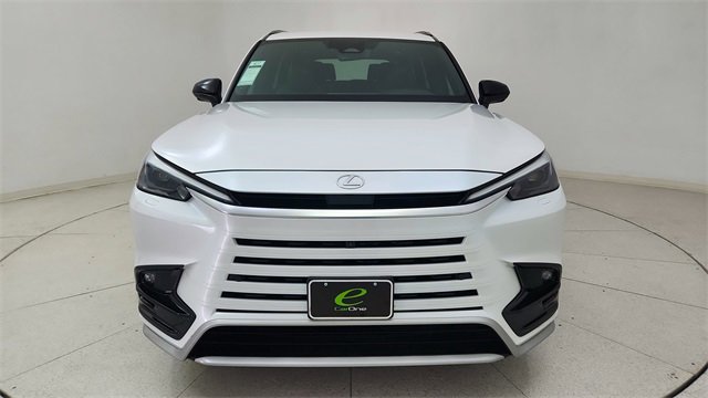 Used 2024 Lexus TX 500h AWD w/ Technology Package image 2