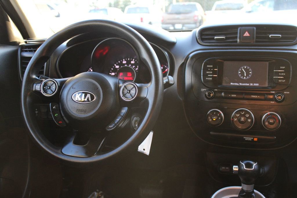 Used 2017 Kia Soul w/ Convenience Package image 12