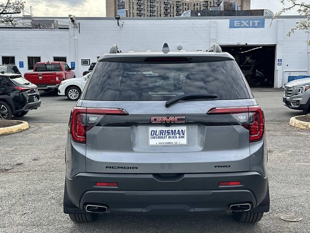 Used 2022 GMC Acadia SLE w/ Elevation Edition image 3