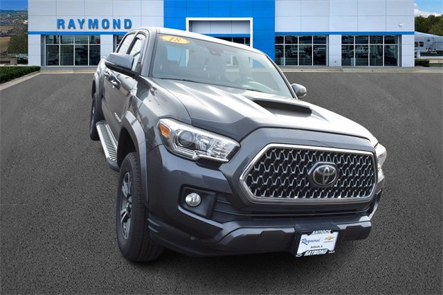 Used 2019 Toyota Tacoma TRD Sport image 9