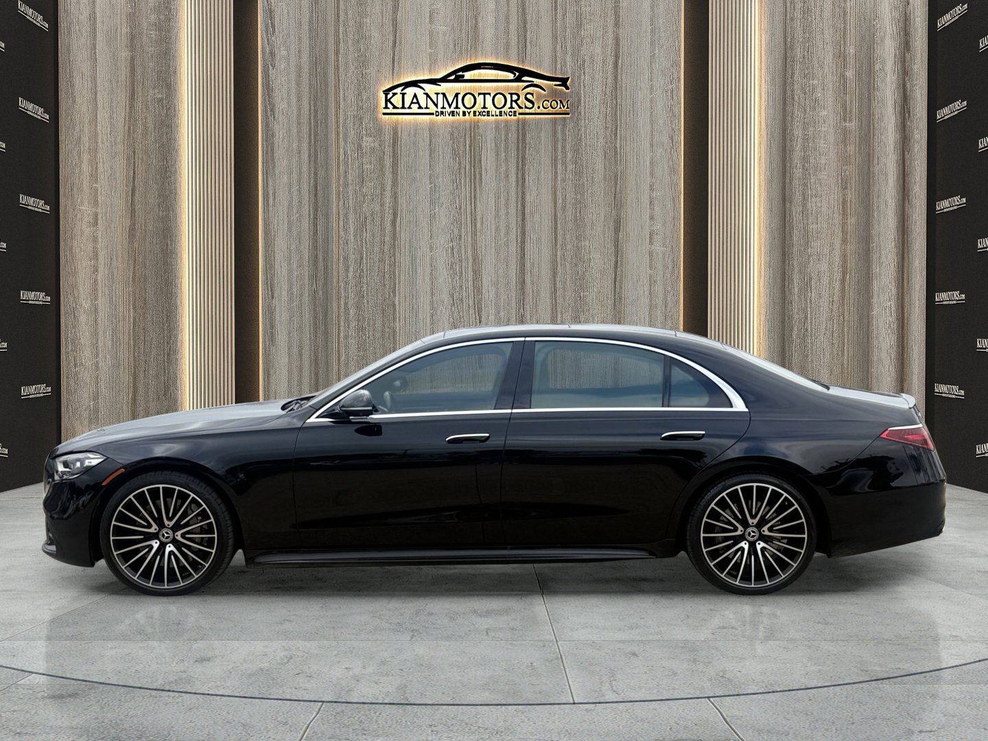 Used 2022 Mercedes-Benz S 580 4MATIC Sedan image 4