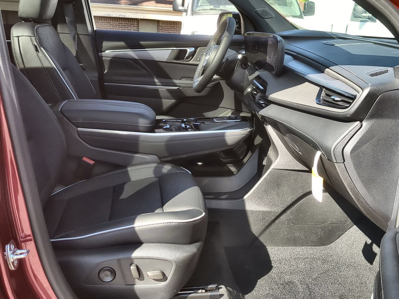 New 2026 Buick Enclave Sport Touring w/ Power Package FWD image 29