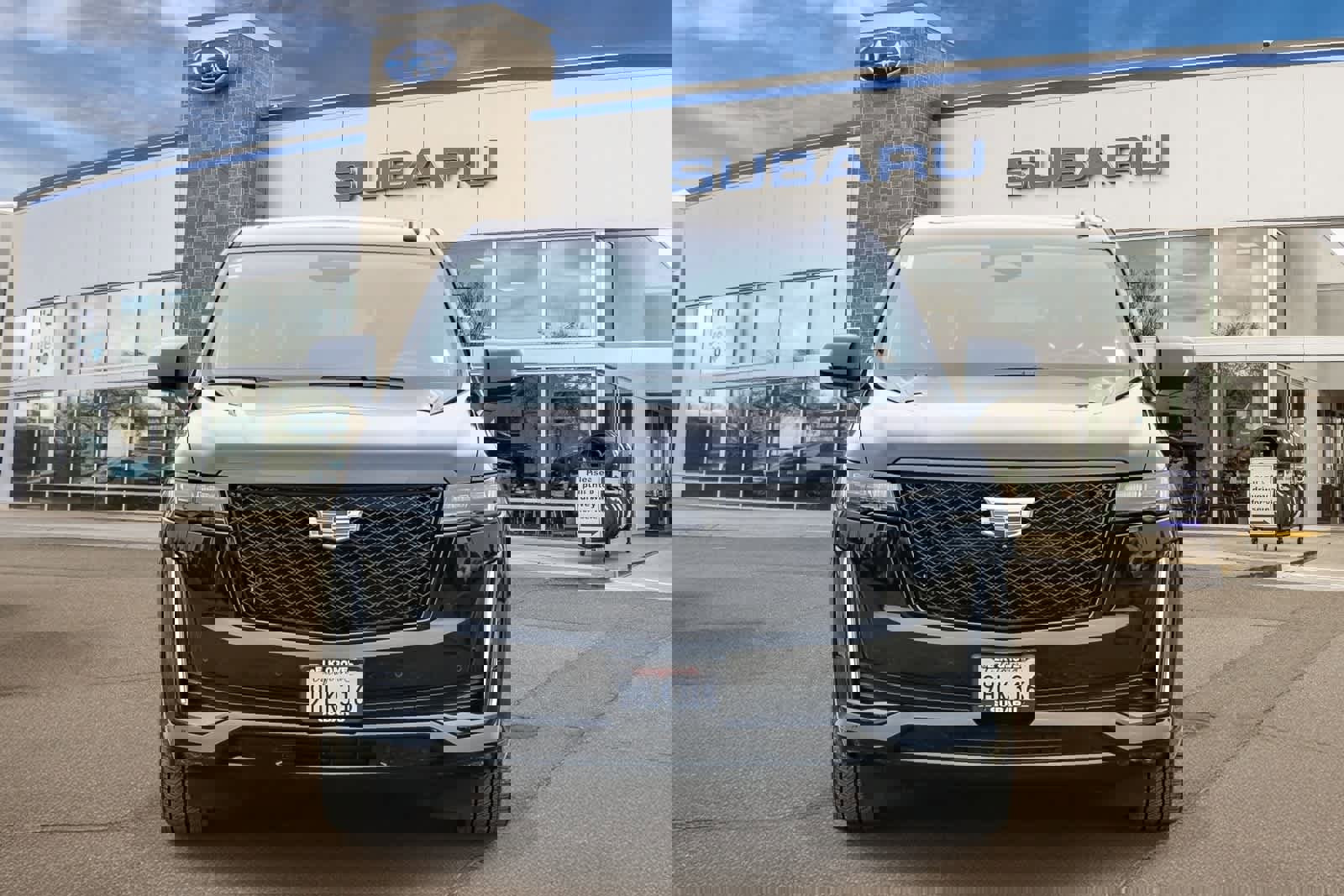 Used 2023 Cadillac Escalade ESV Sport Platinum w/ LPO, ONYX Package image 6