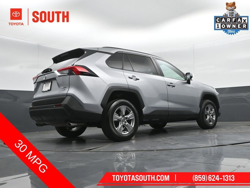 Used 2025 Toyota RAV4 XLE image 36