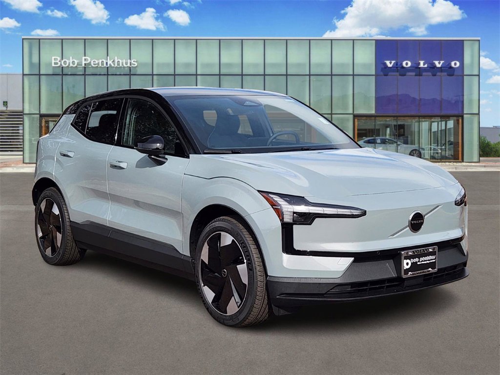 New 2025 Volvo EX30 Plus w/ Protection Package Premier