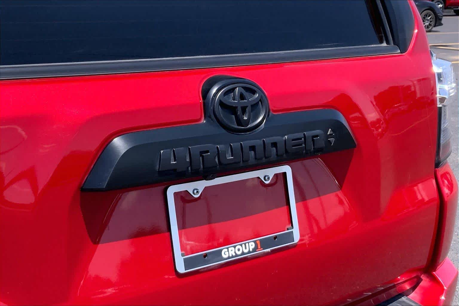 Used 2022 Toyota 4Runner TRD Off-Road Premium AWD/4WD image 10