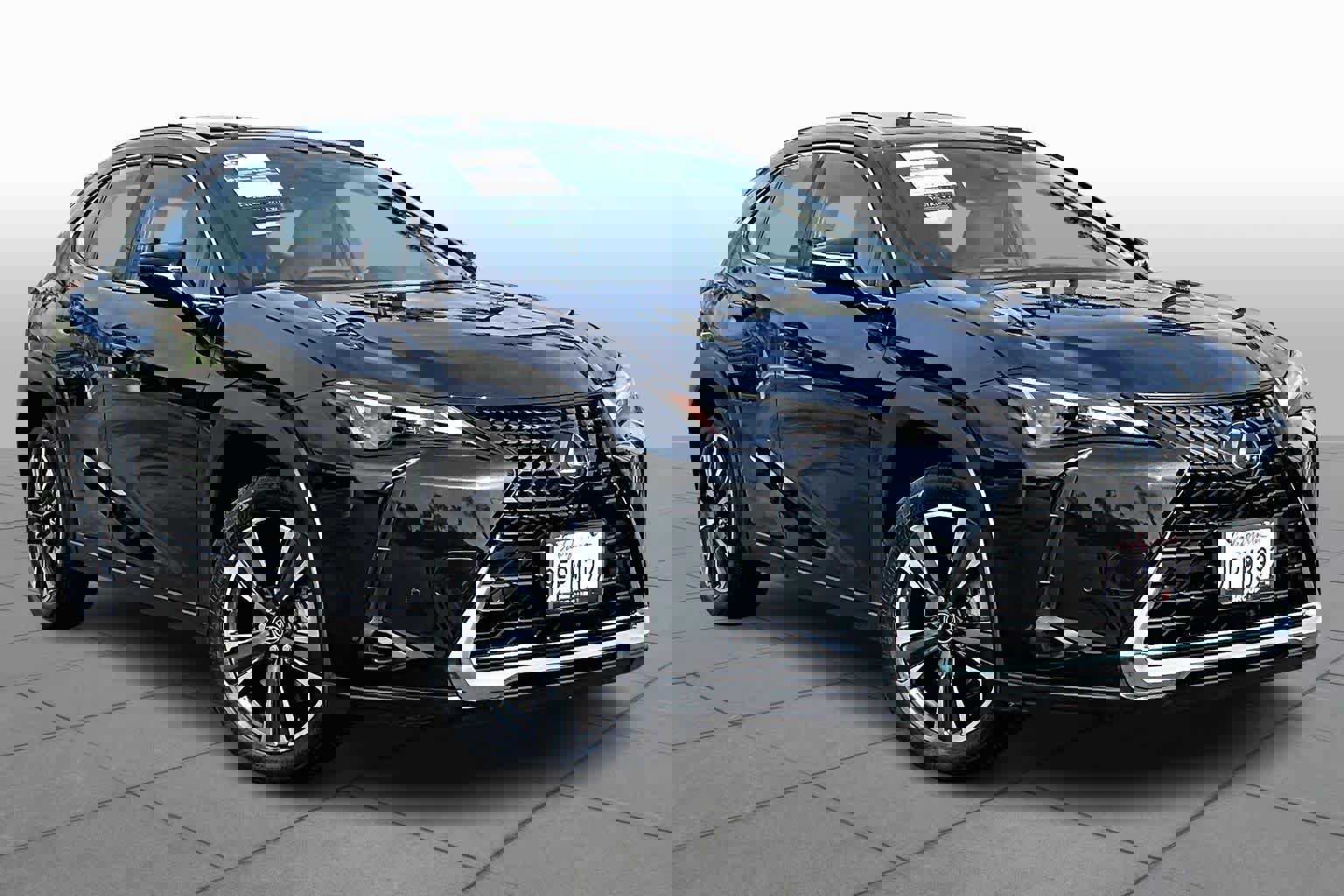 Certified 2023 Lexus UX 250h FWD w/ Accessory Package (Z2) image 2