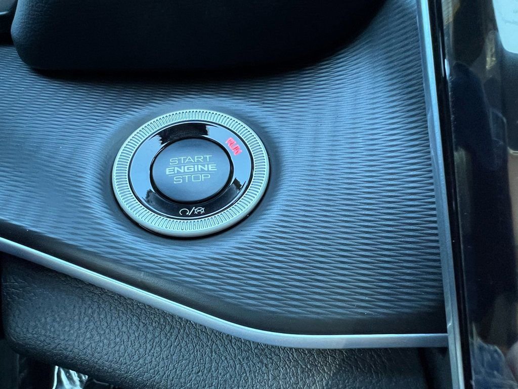 New 2025 Jeep Grand Cherokee L Altitude image 29