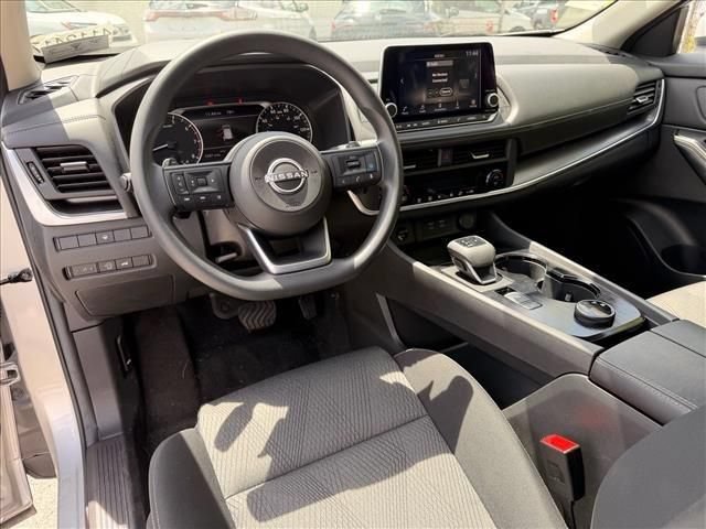 Used 2024 Nissan Rogue SV AWD/4WD image 11
