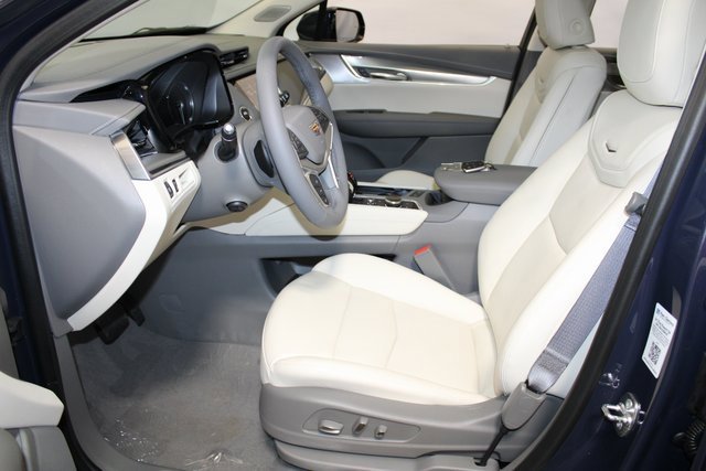 New 2025 Cadillac XT5 Premium Luxury image 5