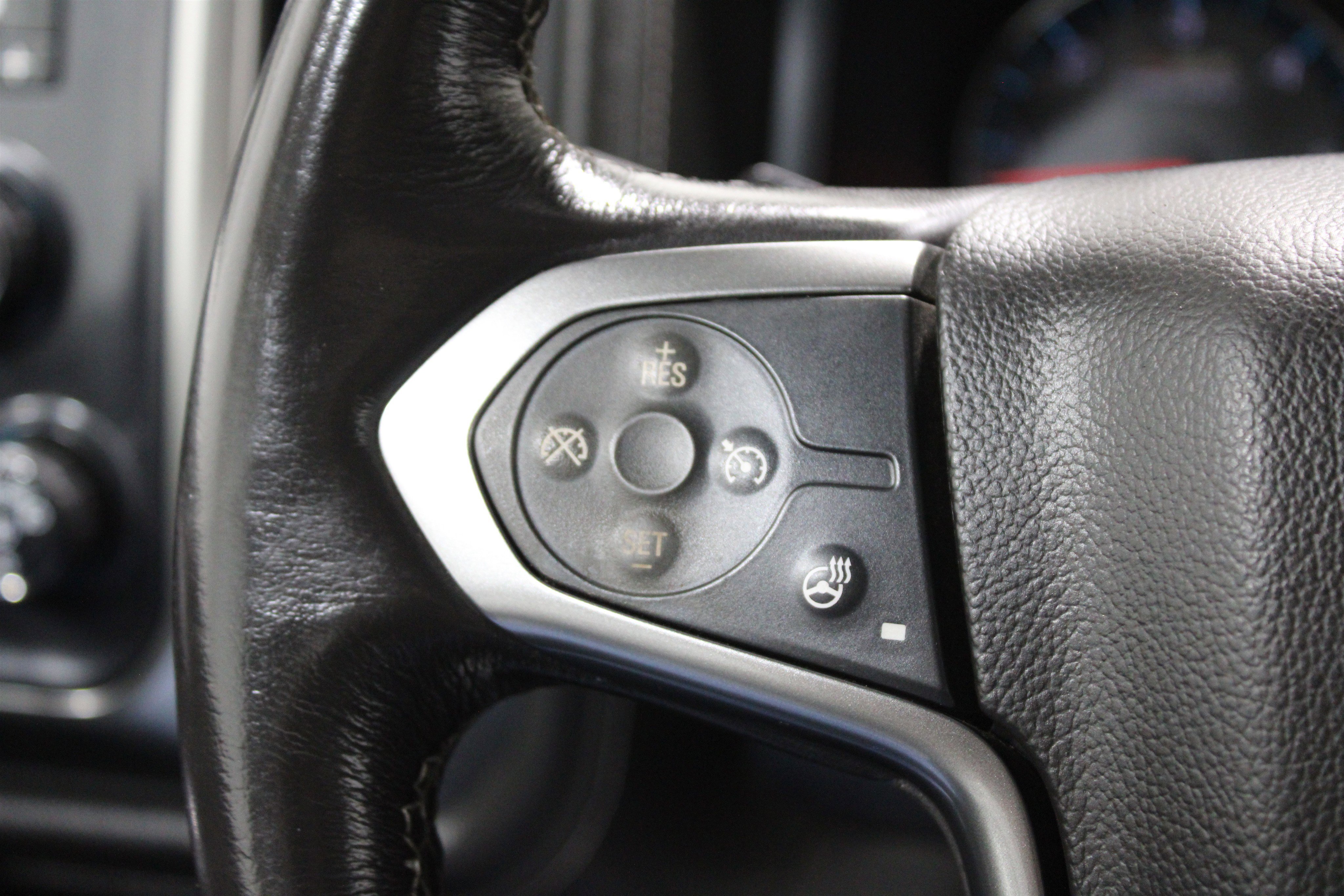 Used 2018 Chevrolet Silverado 1500 LTZ Z71 w/ LTZ Plus Package image 11