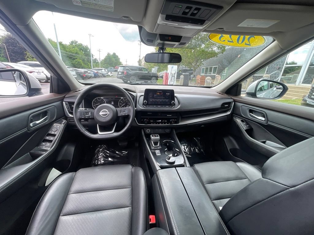 Certified 2023 Nissan Rogue SV w/ SV Premium B Package AWD/4WD image 11