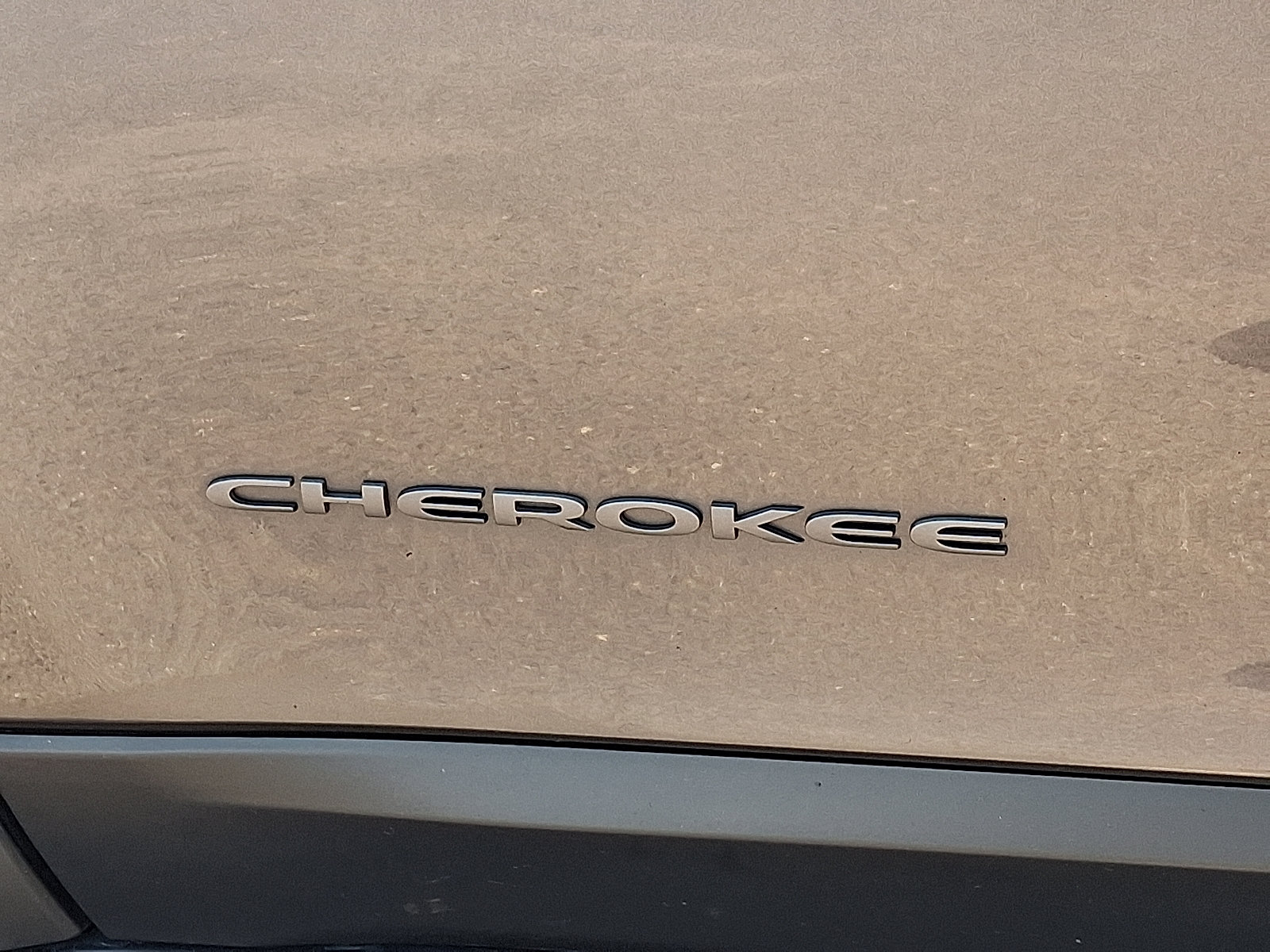 Used 2022 Jeep Cherokee Trailhawk w/ Comfort/Convenience Group AWD/4WD image 31
