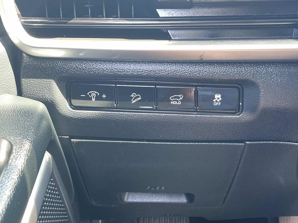 Used 2025 Kia Telluride EX w/ EX Captain's Chair Package FWD image 27