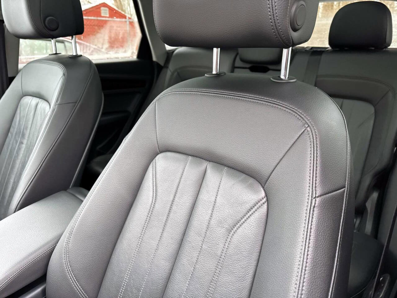 Used 2018 Audi Q5 2.0T Premium Plus w/ Premium Plus Package image 17