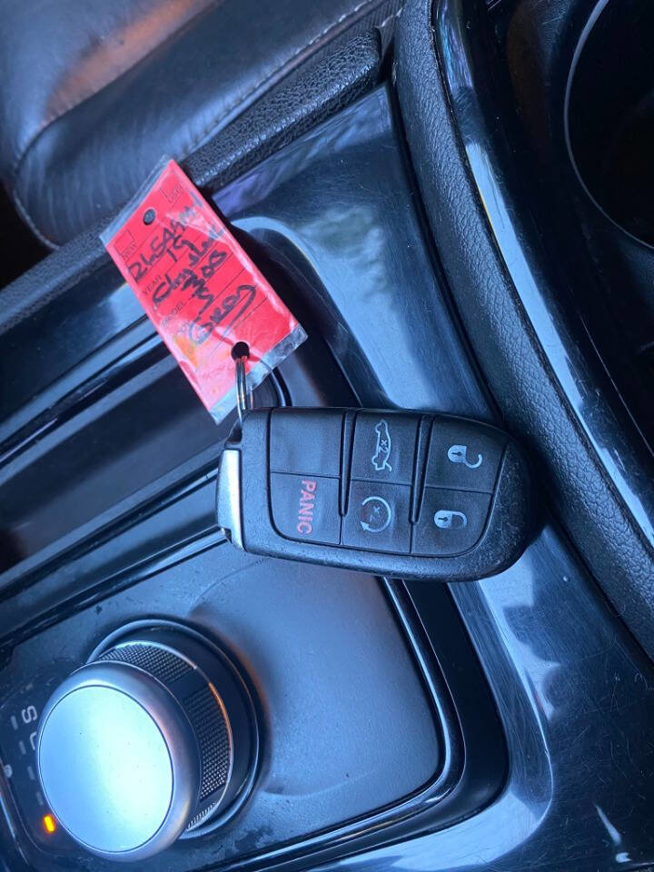 Used 2019 Chrysler 300 S image 20