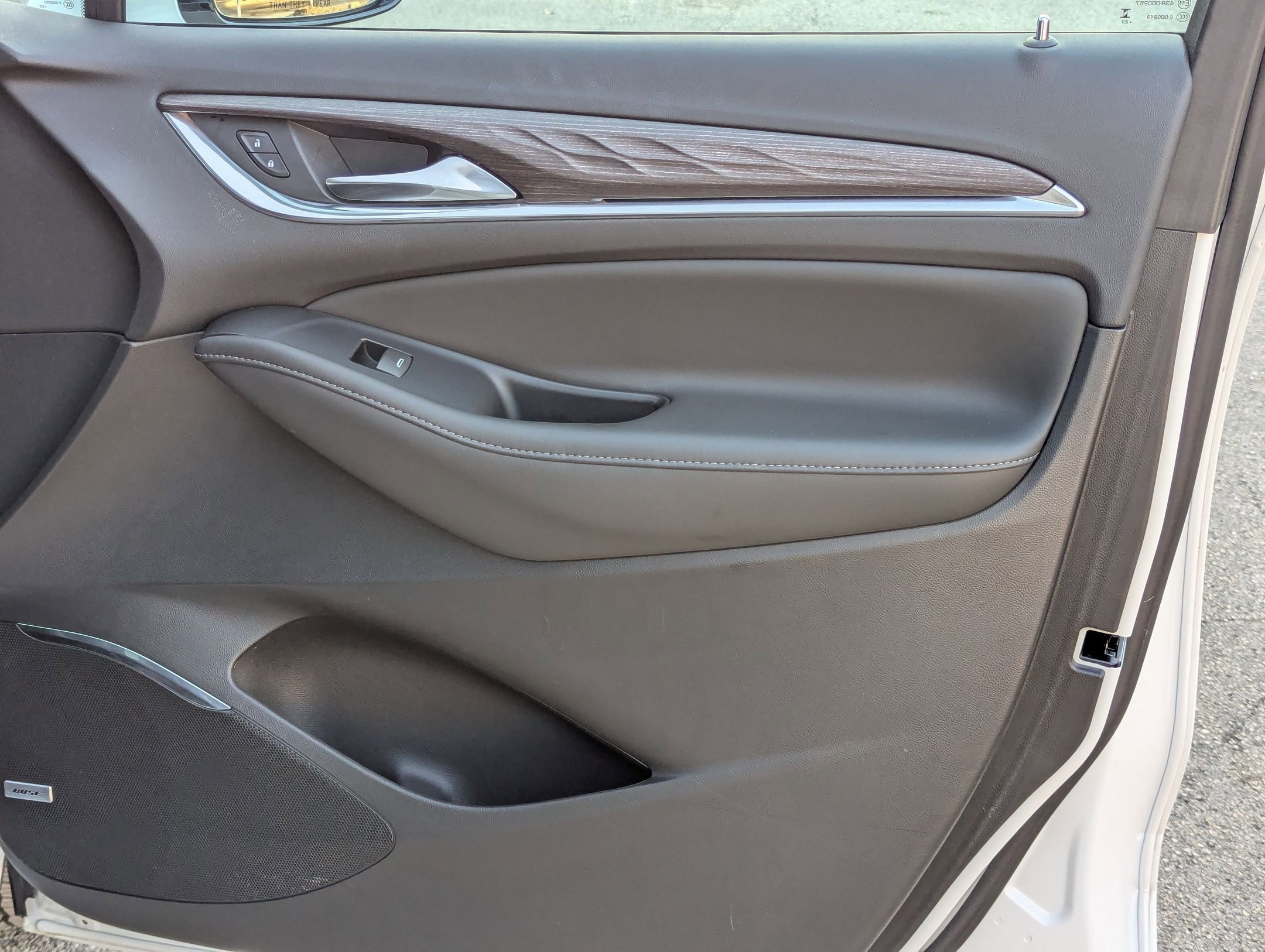 Used 2024 Buick Enclave Avenir w/ Avenir Technology Package FWD image 29