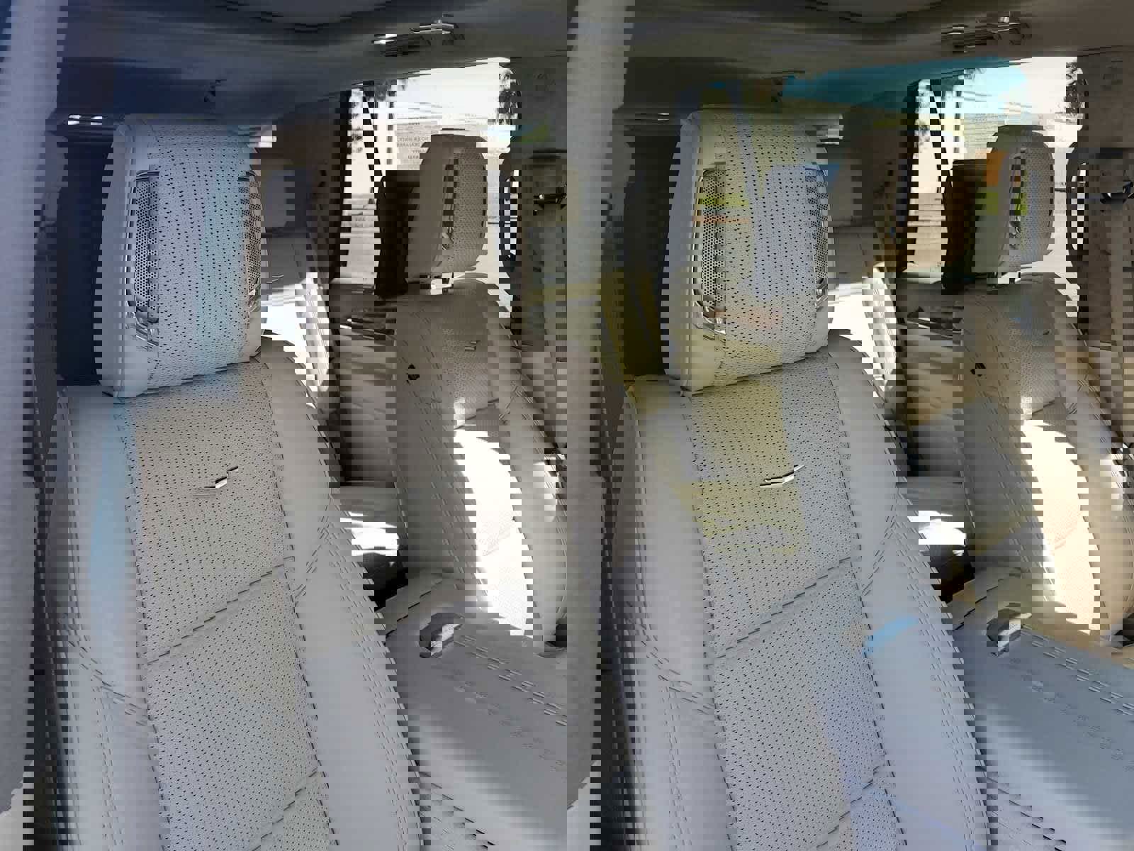 Certified 2024 Cadillac Escalade Sport Platinum w/ LPO, ONYX Package image 19